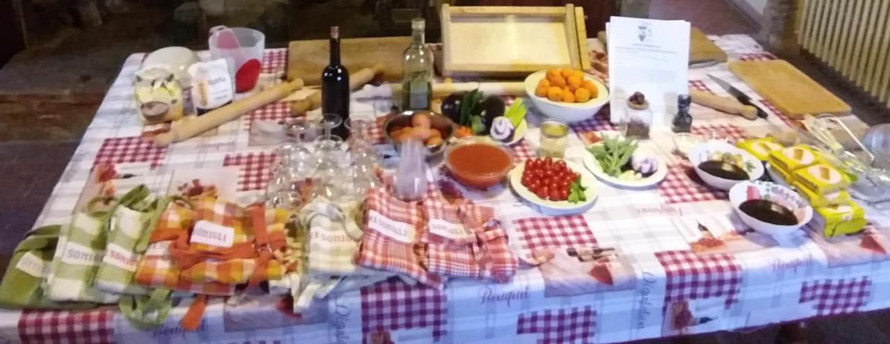 Отель Agriturismo Podere Somigli Di Lorenzo Correani Греве-ин-Кьянти Экстерьер фото